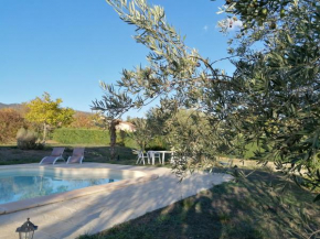 Maison au calme entre vignes et Luberon
